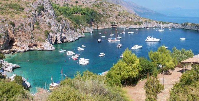 L’altra faccia del turismo: tassista (abusivo) pretende 50€ per 20 km